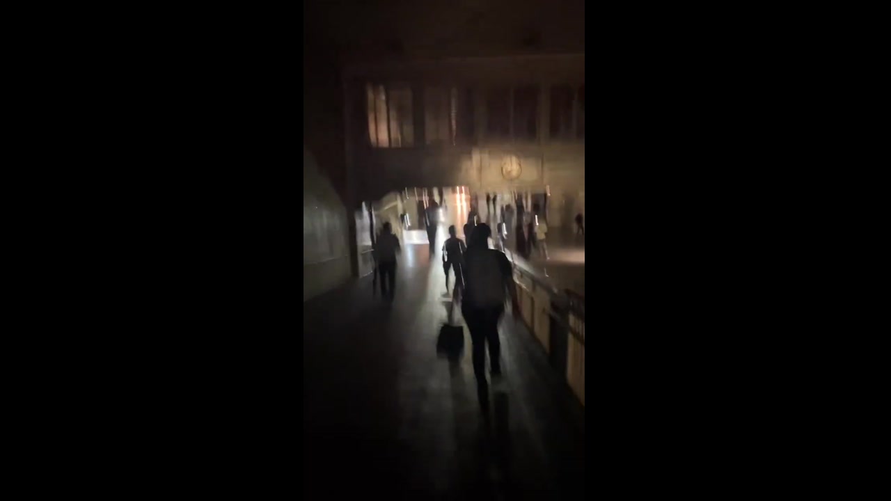 [Video] Massive blackout reported at Grand Central Terminal in New York City