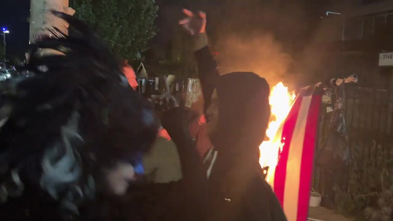 [Video] Anti-ICE demonstrators set fire to American flag in Portland, Oregon