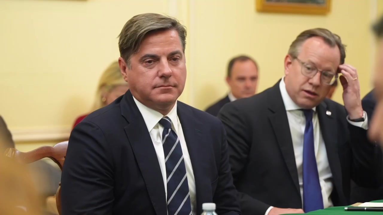 [Video] Ukrainian President Zelensky meets with US defense and energy companies