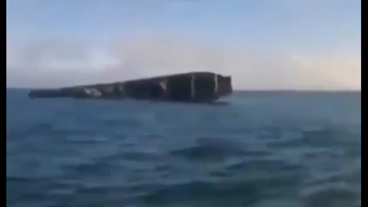 [Video] Argentinian Navy sinks Chinese fishing vessel Lu Yan Yuan Yu 010 for illegal fishing