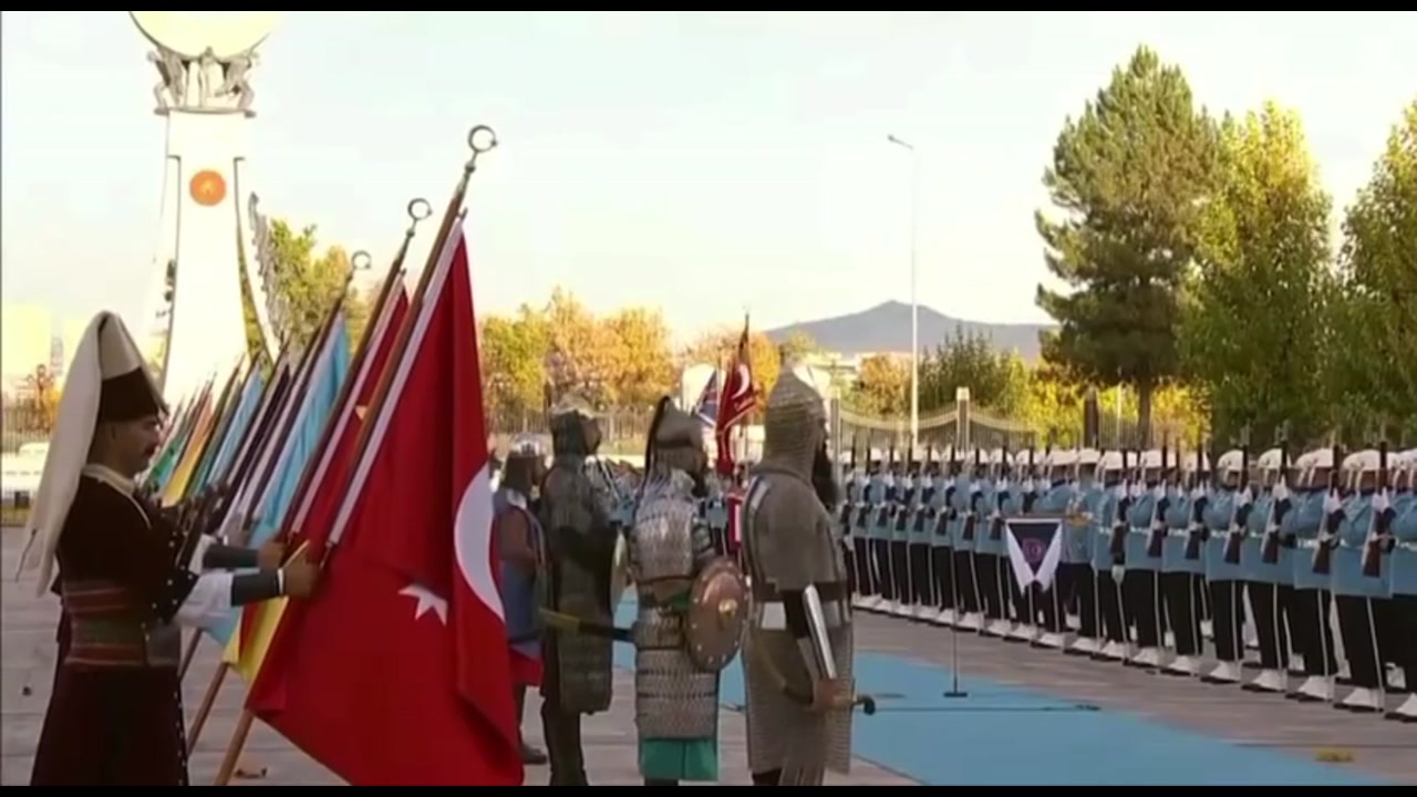 [Video] Starmer receives grand welcome from Erdogan in Turkey