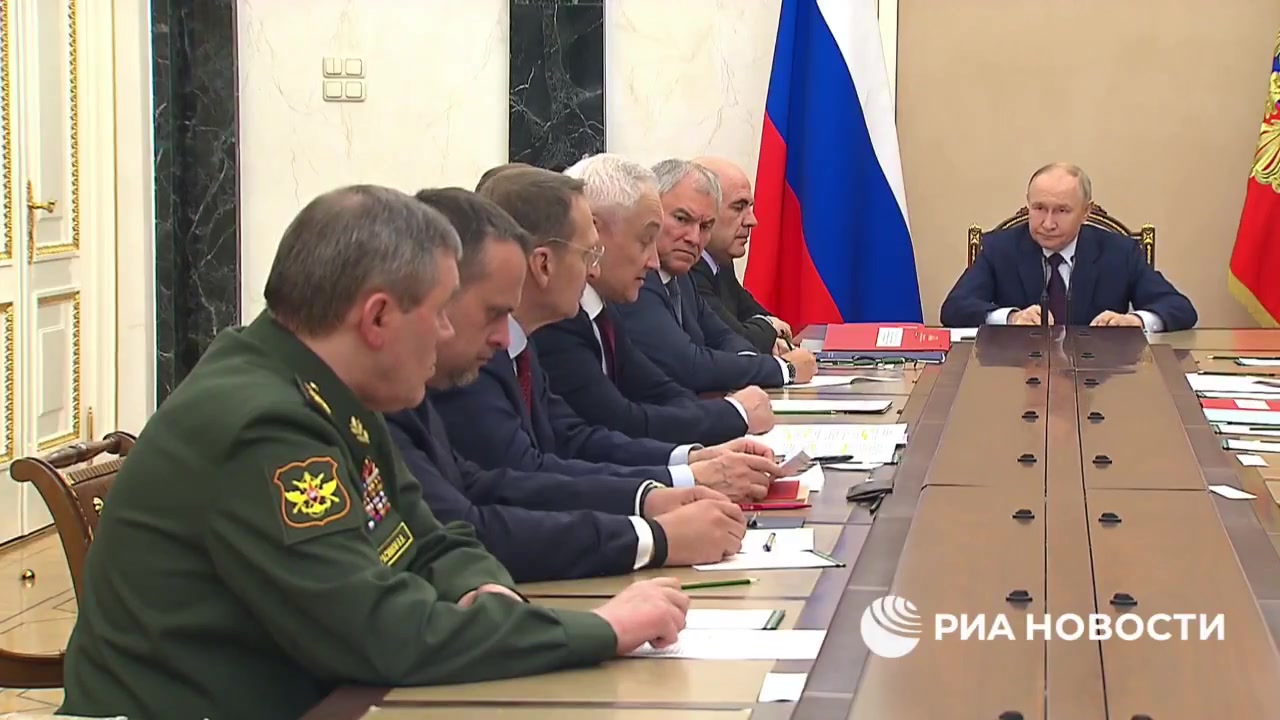 [Video] Russia's Defense Minister advises Putin to prepare for nuclear tests