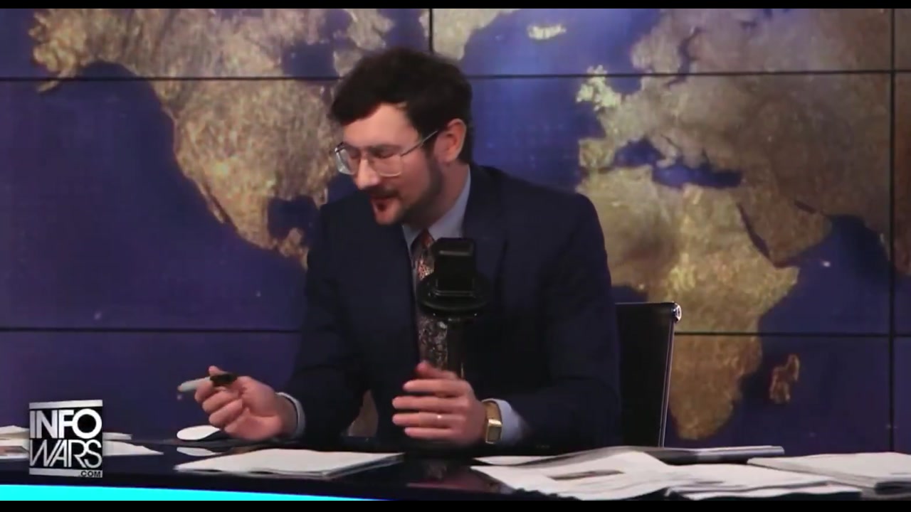 [Video] Trump struggles to defend 600k Chinese students in America