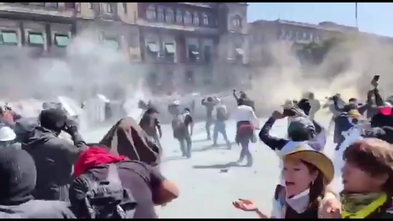 [Video] Protests erupt in Mexico City over cartel violence and corruption