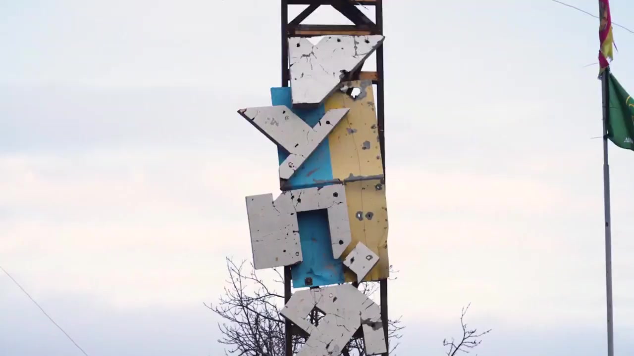 [Video] Zelensky visits Kupyansk after Ukraine's major counterattack recaptures city