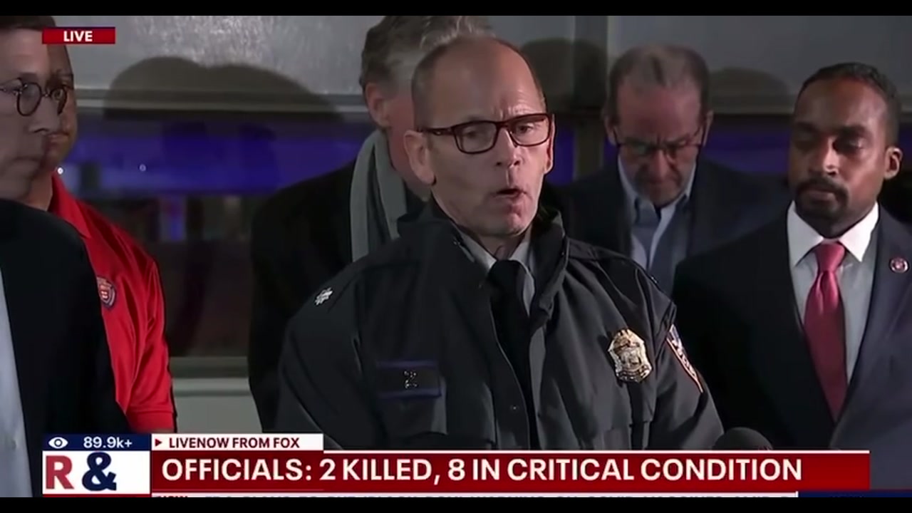 [Video] Providence Police seek male suspect dressed in black after incident