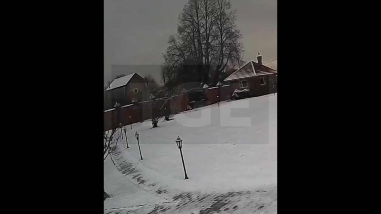 [Video] Russian An-22 aircraft crashes into Uvod Reservoir, killing 7 crew members