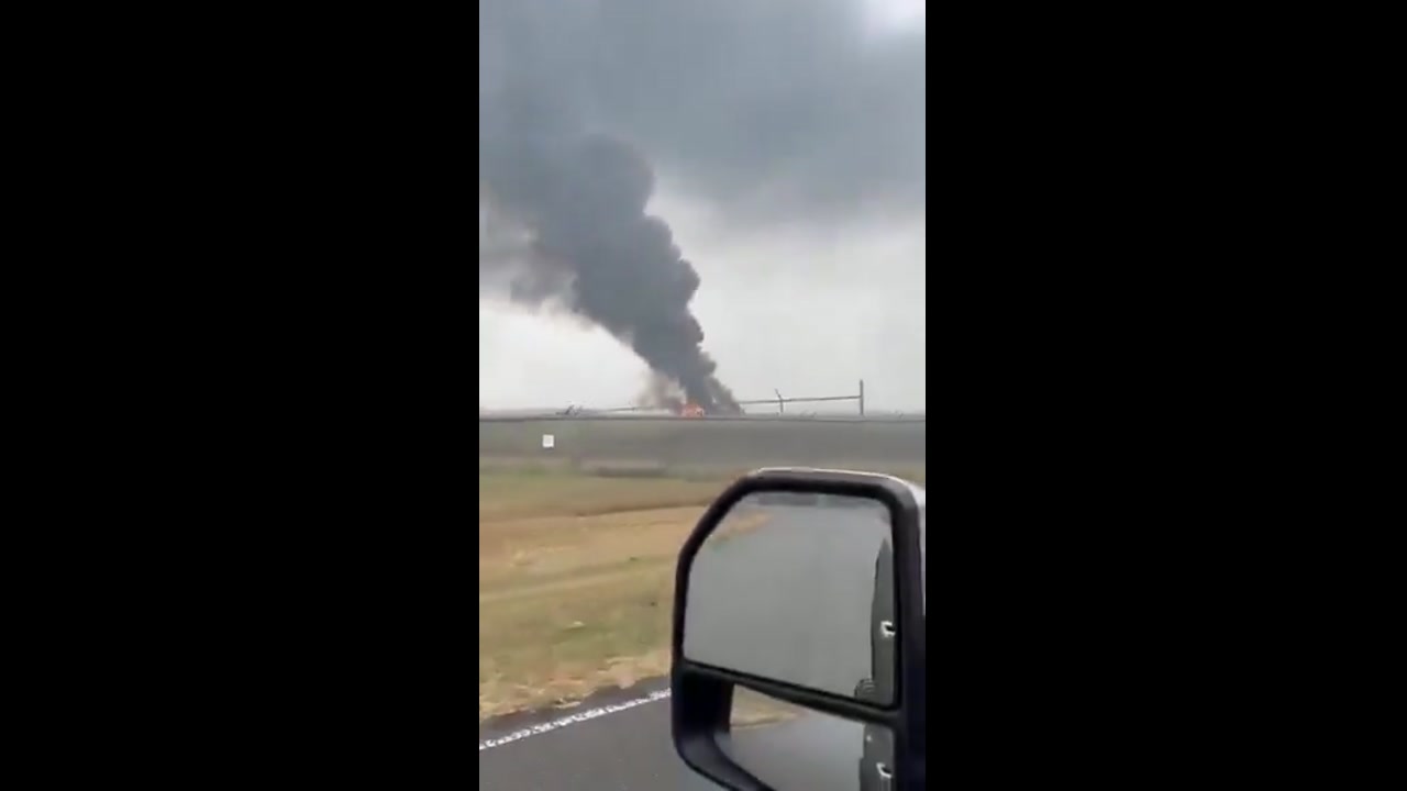 [Video] Multiple people dead after plane crash in Statesville, North Carolina