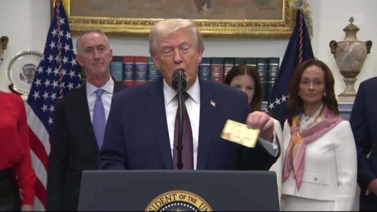 [Video] Trump promotes gold card for corporations and immigrants