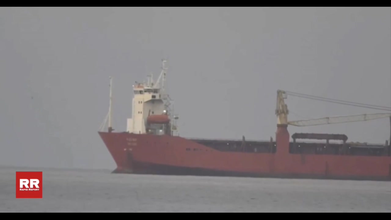 [Video] Swedish Customs and Security Service board Russian ship Adler in Höganäs