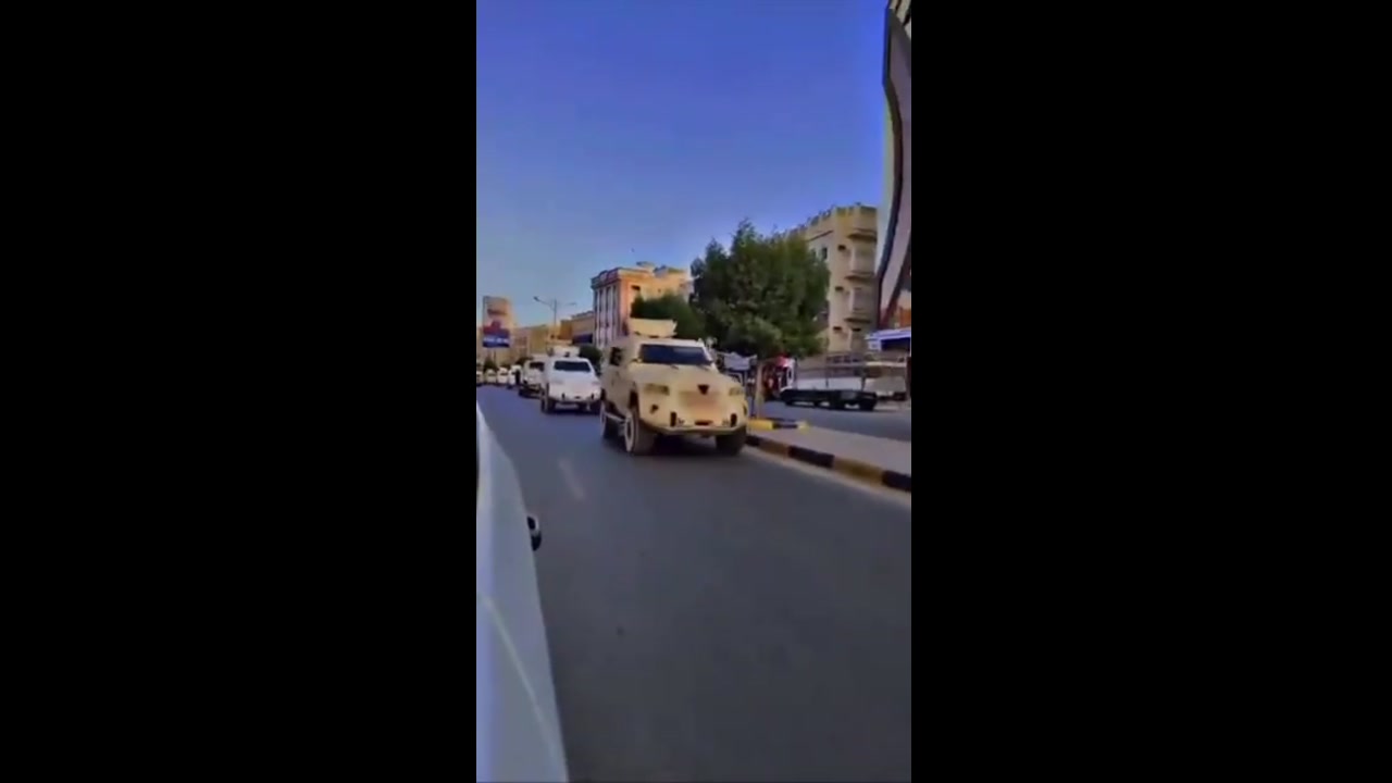 [Video] UAE armored vehicles deployed in Mukalla, Hadramout, unaffected by Saudi strike