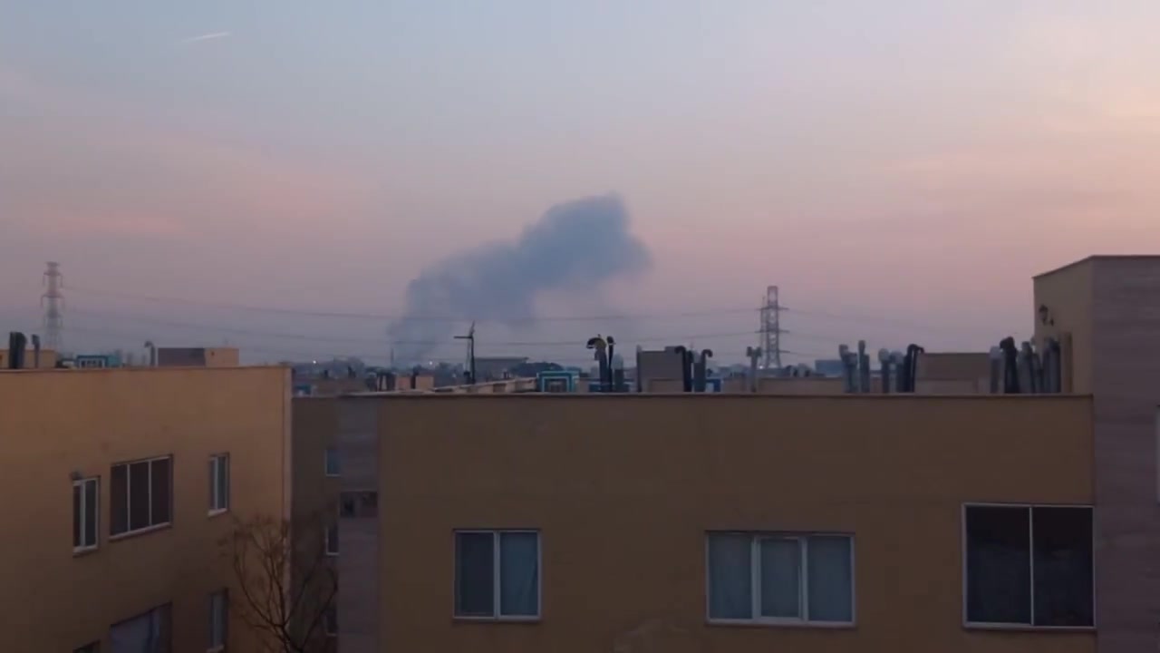 [Video] Multiple explosions reported near Tehran, Iran