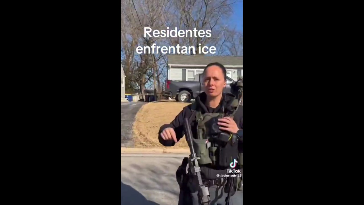 [Video] Karen interferes with federal investigation at police scene with child