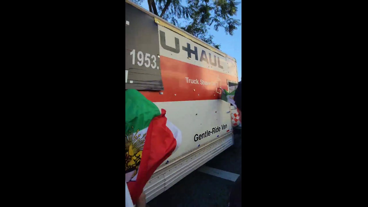 [Video] U-Haul truck drives into crowd of protesters in Los Angeles, injuring two