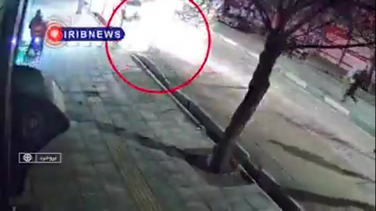 [Video] Iranian state broadcaster shows footage of protesters attacking security personnel